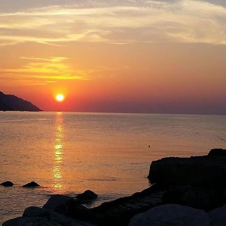 Appartamento In Villetta A 2 Passi Dal Mare E Dal Centro Pésaro Exterior foto